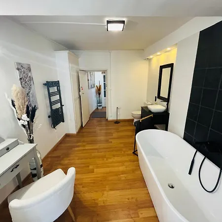 Bed & Breakfast Chez Mimie Les Hotes