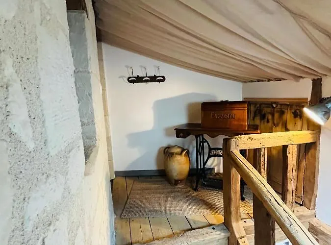 Chez Mimie Les Hotes Frühstückspension Fontevrault-l'Abbaye